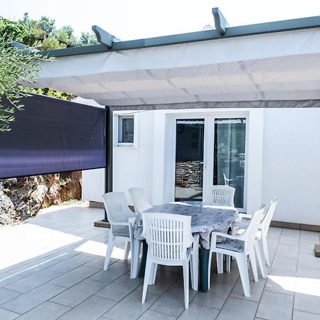 Rogač Apartments Solta מראה חיצוני תמונה