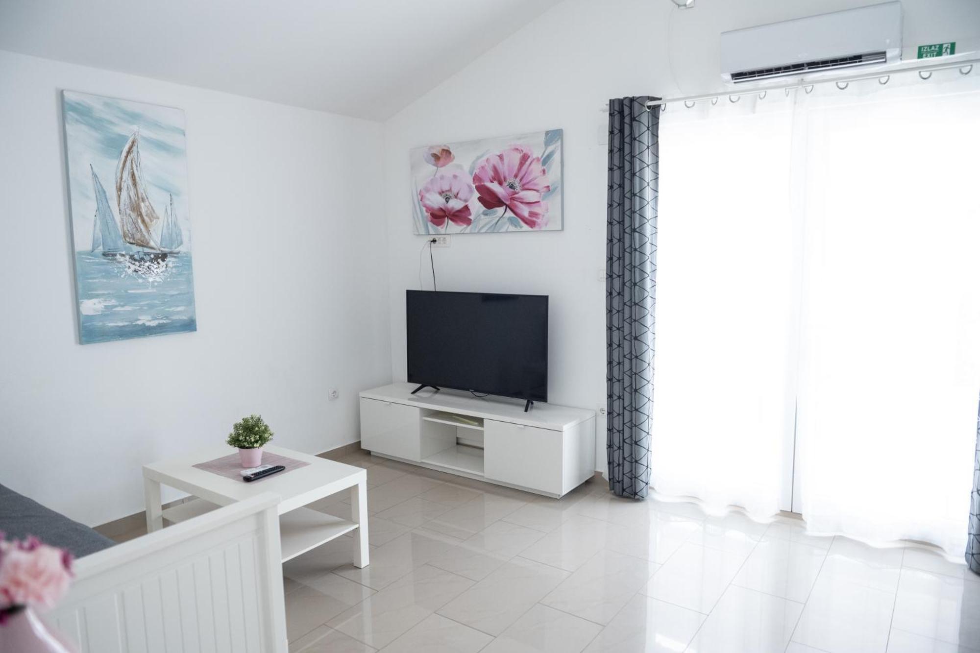 Rogač Apartments Solta מראה חיצוני תמונה