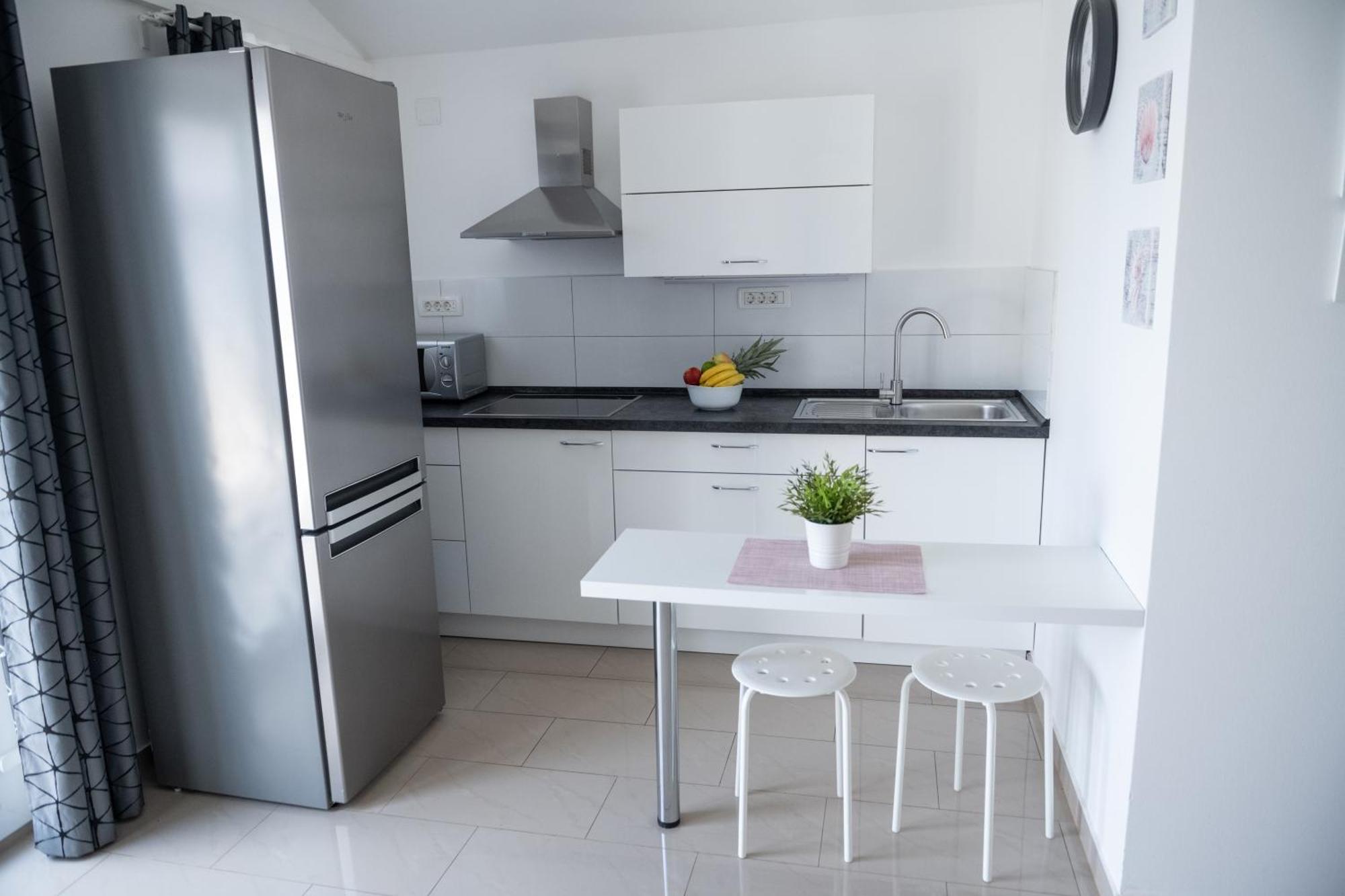 Rogač Apartments Solta מראה חיצוני תמונה