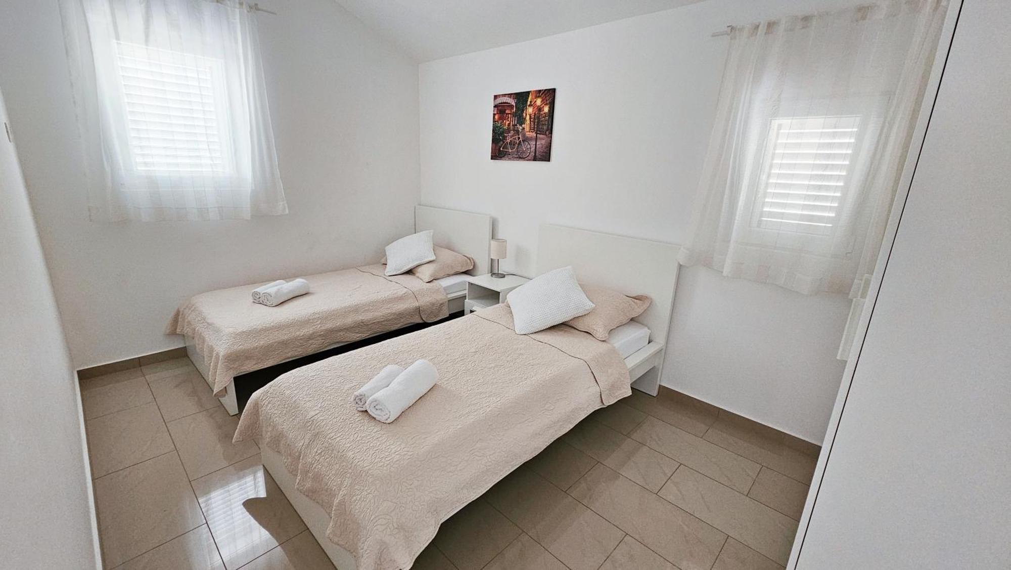 Rogač Apartments Solta מראה חיצוני תמונה