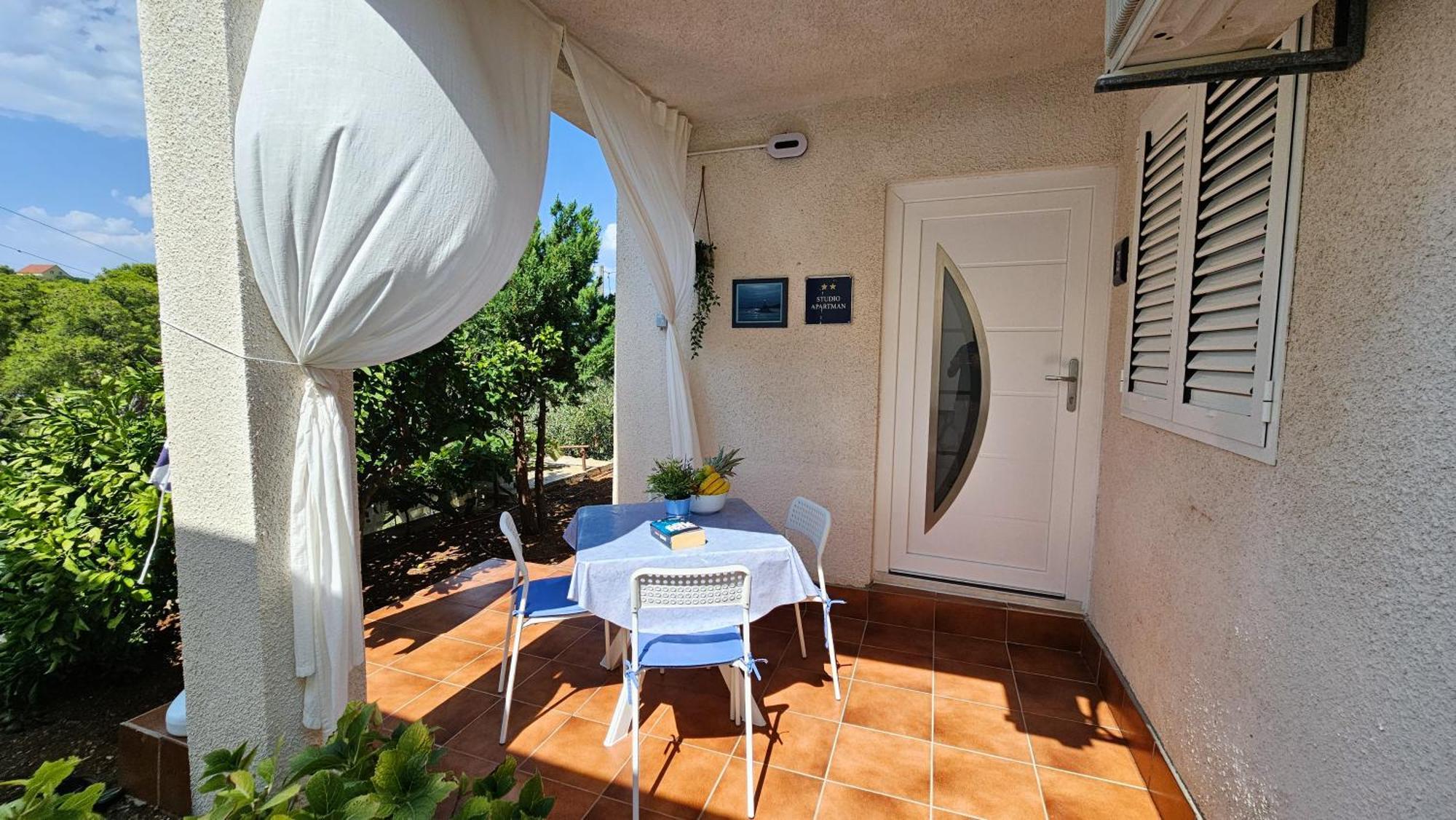 Rogač Apartments Solta מראה חיצוני תמונה