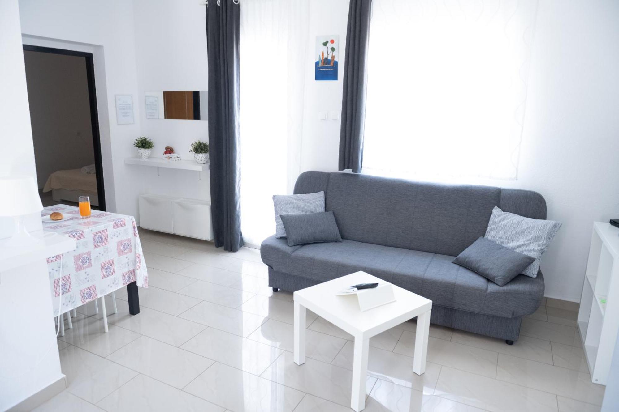 Rogač Apartments Solta מראה חיצוני תמונה